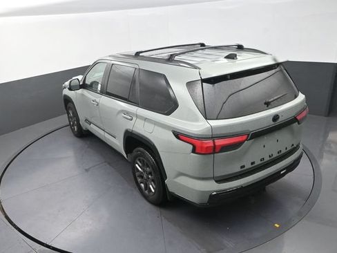 Used 2026 Toyota Sequoia Platinum AWD/4WD image 27