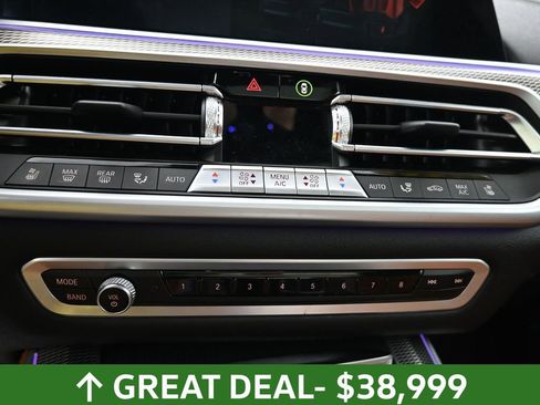 Used 2022 BMW X5 M50i image 32