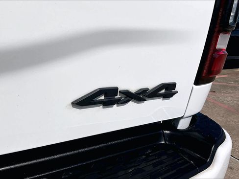 Used 2024 RAM 2500 Laramie w/ Night Edition AWD/4WD image 10