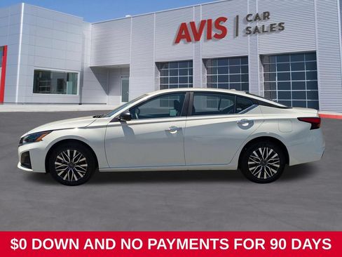 Used 2025 Nissan Altima 2.5 SV AWD/4WD image 10