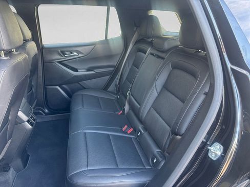 Used 2025 Chevrolet Equinox LT w/ Convenience Package II image 14