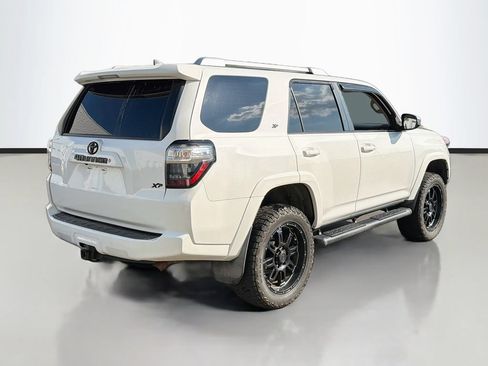 Used 2016 Toyota 4Runner SR5 AWD/4WD image 5