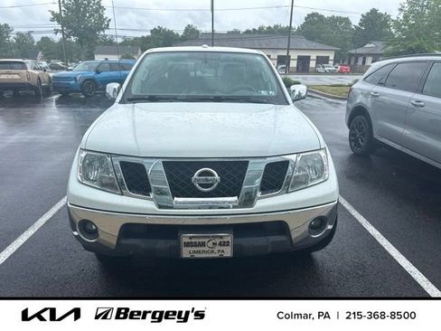 Used 2016 Nissan Frontier SL AWD/4WD image 2