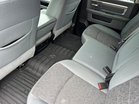 Used 2018 RAM 1500 Classic SLT w/ Luxury Group AWD/4WD image 13