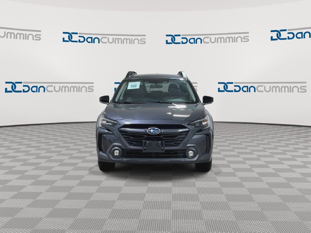 Used 2023 Subaru Outback Premium AWD/4WD image 3