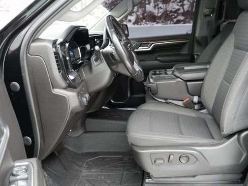 Used 2022 Chevrolet Silverado 1500 RST image 8