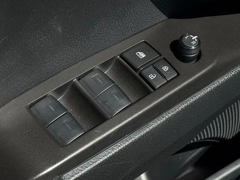 Used 2024 Toyota Camry SE w/ Convenience Package image 13