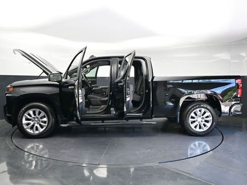 Used 2021 Chevrolet Silverado 1500 Custom RWD image 38