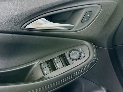 Used 2025 Buick Encore GX Preferred image 15