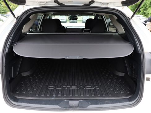 Certified 2024 Subaru Outback Premium AWD/4WD image 7
