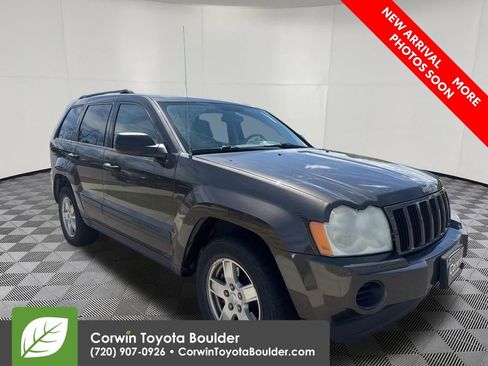 Used 2005 Jeep Grand Cherokee Laredo AWD/4WD image 1