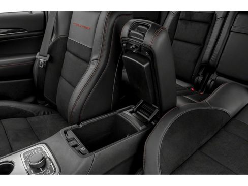 Used 2019 Jeep Grand Cherokee Trailhawk w/ Trailhawk Luxury Group image 9