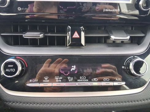 Used 2021 Toyota Corolla XSE image 23