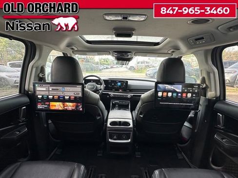 Used 2025 Kia Carnival SX FWD image 14