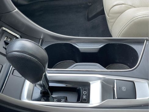 Used 2022 Subaru Ascent Limited w/ Technology Package image 33