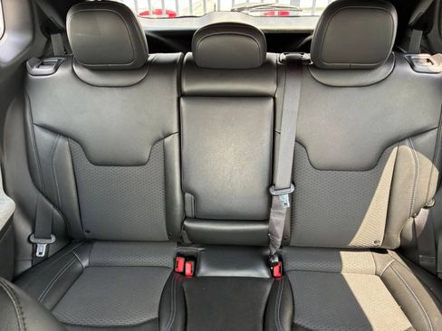Used 2025 Jeep Compass Latitude AWD/4WD image 34