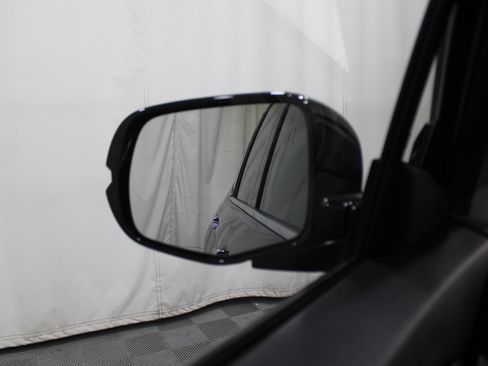 Used 2021 Honda Pilot Touring image 11