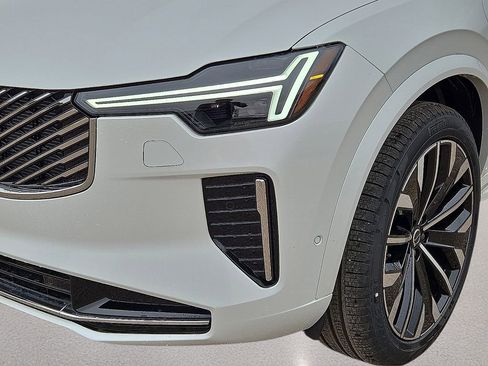 New 2026 Volvo XC90 T8 Ultra w/ Lounge Package AWD/4WD image 9