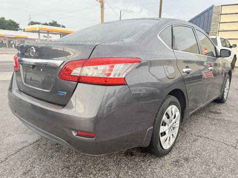 Used 2014 Nissan Sentra S FWD image 5