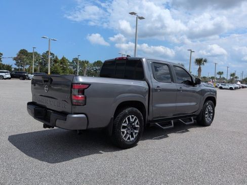 Used 2022 Nissan Frontier SV RWD image 4