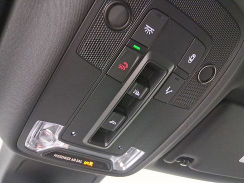 New 2025 Audi Q3 2.0T Premium w/ Convenience Package image 17