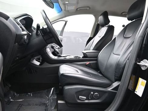 Used 2017 Ford Edge Titanium AWD/4WD image 15