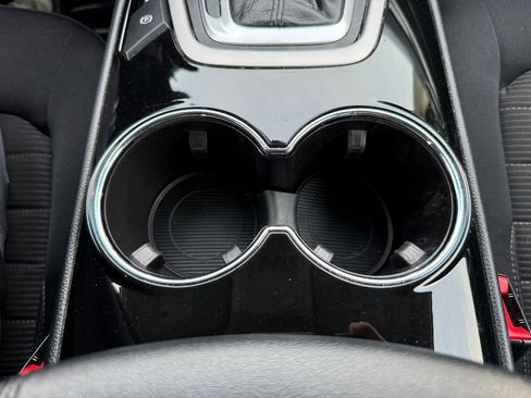 Used 2017 Ford Edge SEL image 24