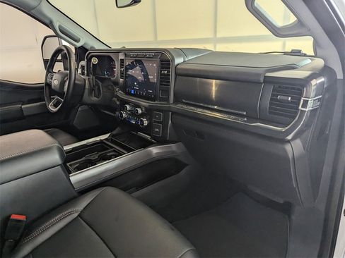 Used 2024 Ford F250 Lariat w/ Chrome Package image 13