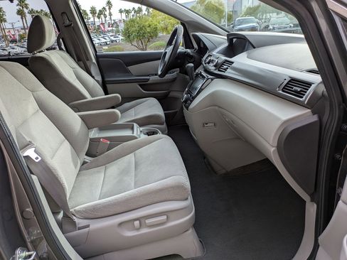 Used 2015 Honda Odyssey EX image 18