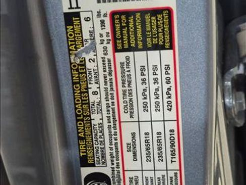 Used 2023 Toyota Highlander LE FWD image 21