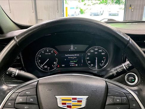 Used 2022 Cadillac XT5 Premium Luxury AWD/4WD image 13