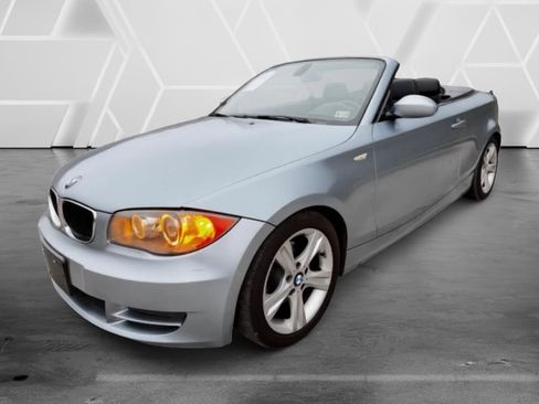 Used 2009 BMW 128i Convertible w/ Premium Pkg RWD image 2