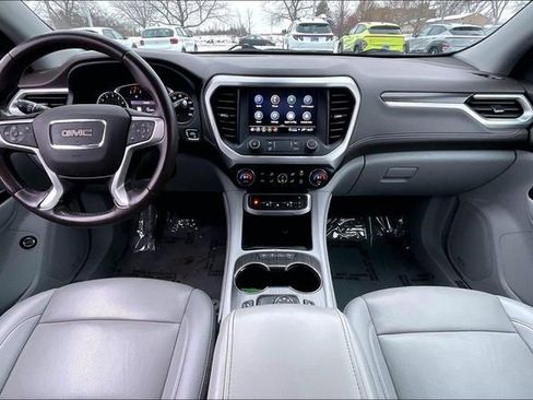 Used 2022 GMC Acadia SLT image 15