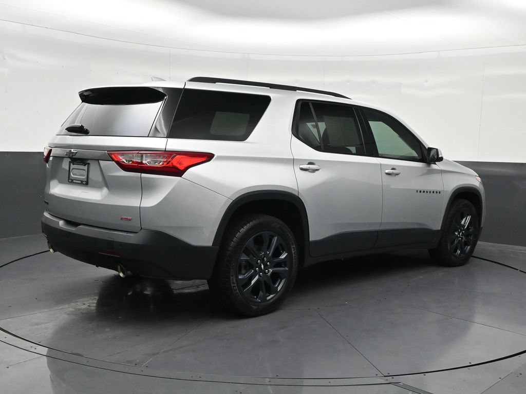 Used 2021 Chevrolet Traverse RS FWD image 5