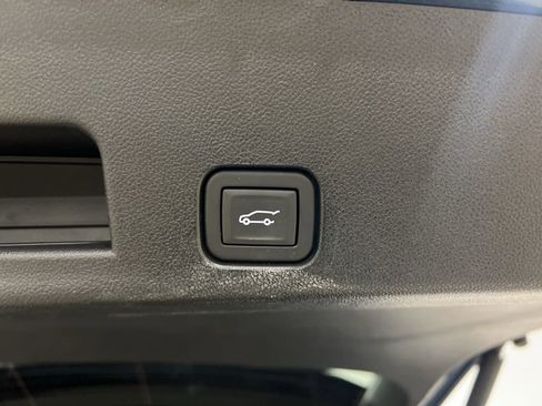 Certified 2024 Chevrolet Traverse LT w/ Trailering Package image 8