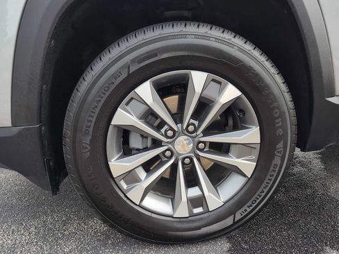 Used 2026 Chevrolet Equinox LT w/ Safety and Technology Package FWD image 32
