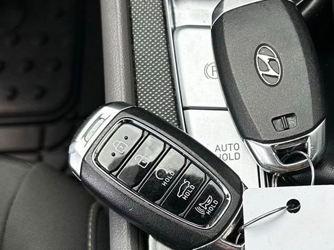 Used 2023 Hyundai Elantra SEL w/ Convenience Package image 27