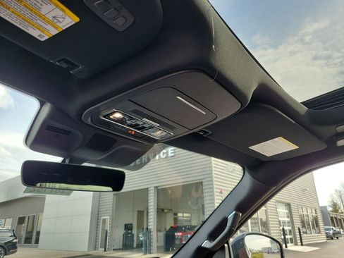 New 2026 Lincoln Navigator L Reserve AWD/4WD image 29