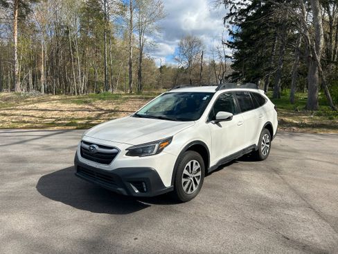 Used 2022 Subaru Outback Premium AWD/4WD image 14