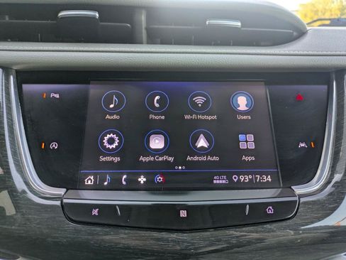 Used 2020 Cadillac XT6 Premium Luxury FWD image 11
