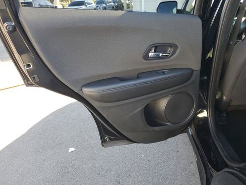 Used 2022 Honda HR-V Sport image 11