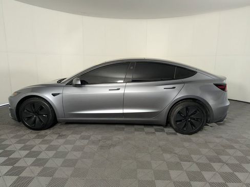 Used 2025 Tesla Model 3 Long Range image 8