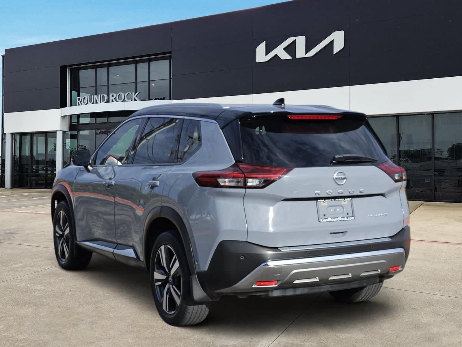 Used 2021 Nissan Rogue Platinum FWD image 5