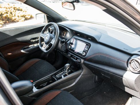 Used 2024 Nissan Kicks SR FWD image 26