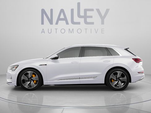 Used 2019 Audi e-tron Prestige w/ Prestige Package AWD/4WD image 2