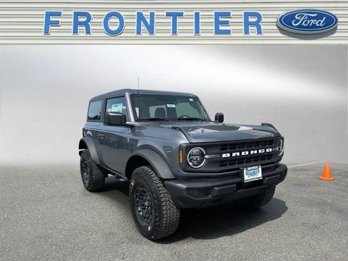 New 2026 Ford Bronco 2-Door AWD/4WD image 8