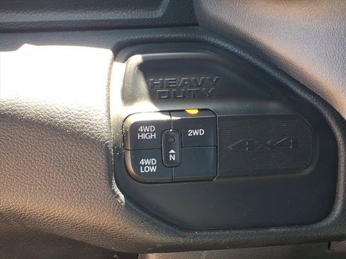 Used 2021 RAM 2500 Big Horn AWD/4WD image 9