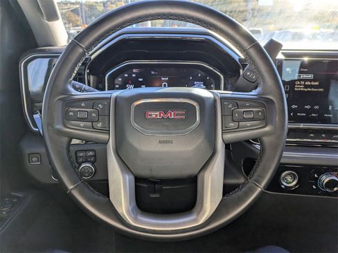 Used 2024 GMC Sierra 1500 SLT image 17