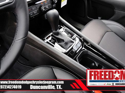 New 2026 Jeep Compass Latitude image 34