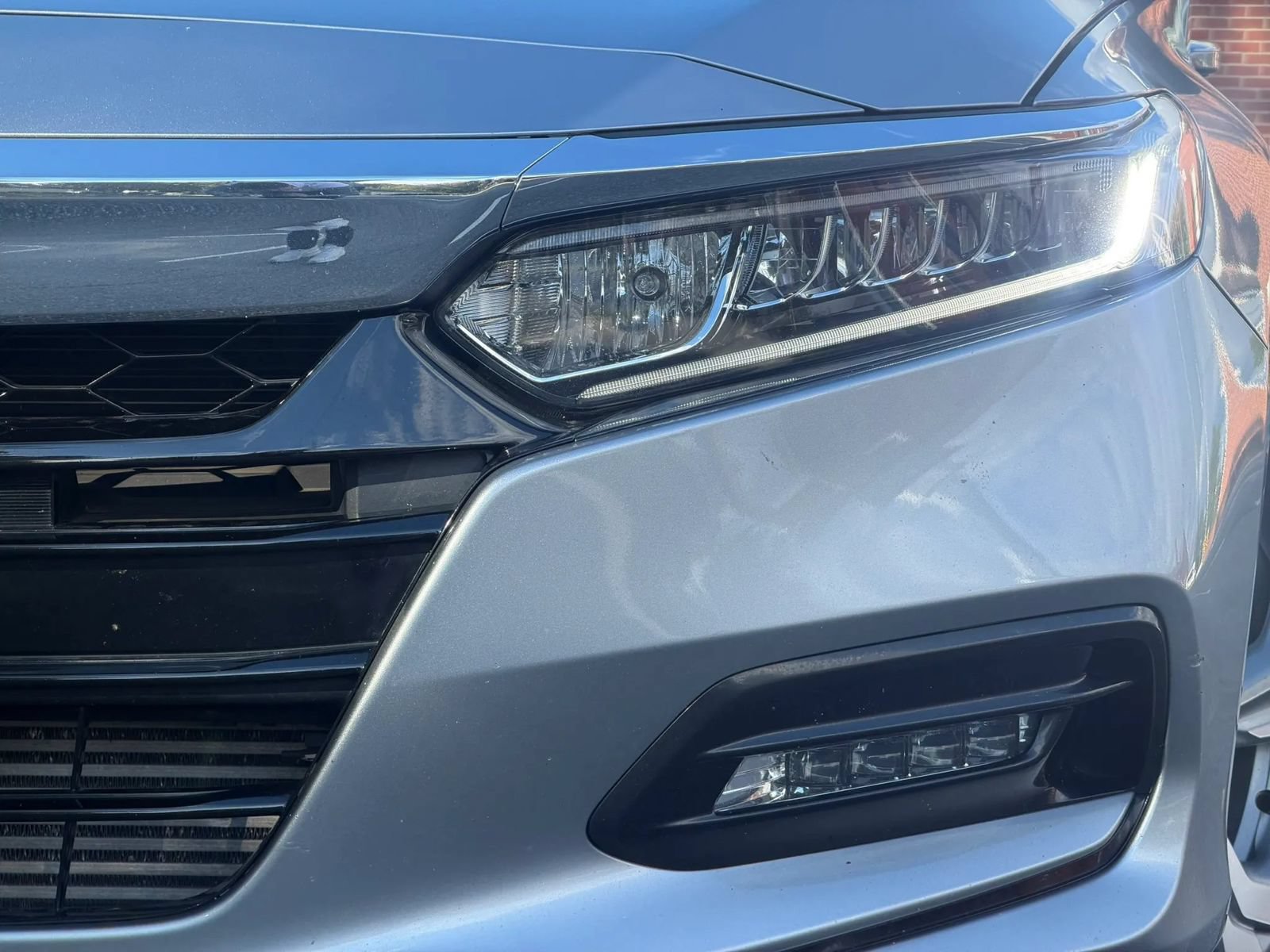 Used 2018 Honda Accord EX image 5